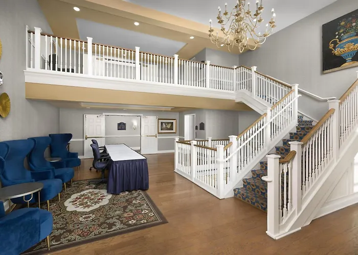 Virginia Crossings Hotel, Tapestry Collection By Hilton
