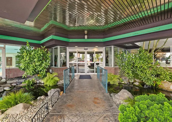Medallion Inn And Suites