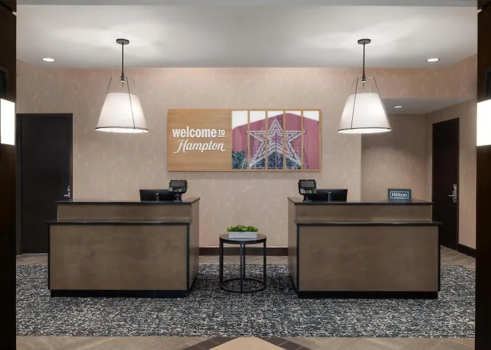 Hampton Inn & Suites - -Downtown, Va