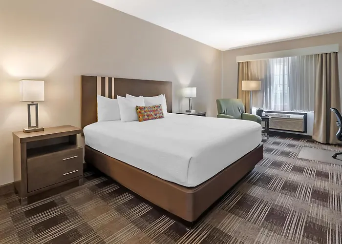 Best Western Plus The Inn At Horse Heaven