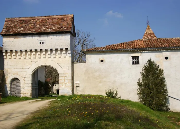 Chateau De La Combe