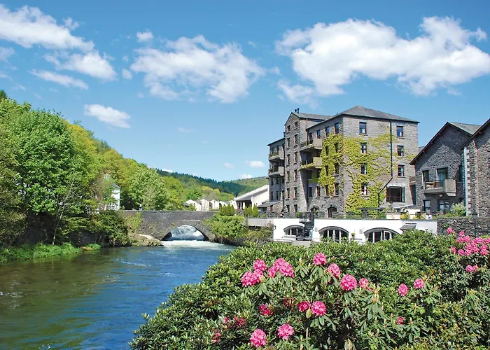 Whitewater Hotel & Spa