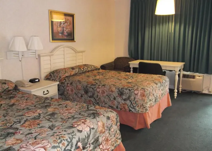 Azalea Inn & Suites