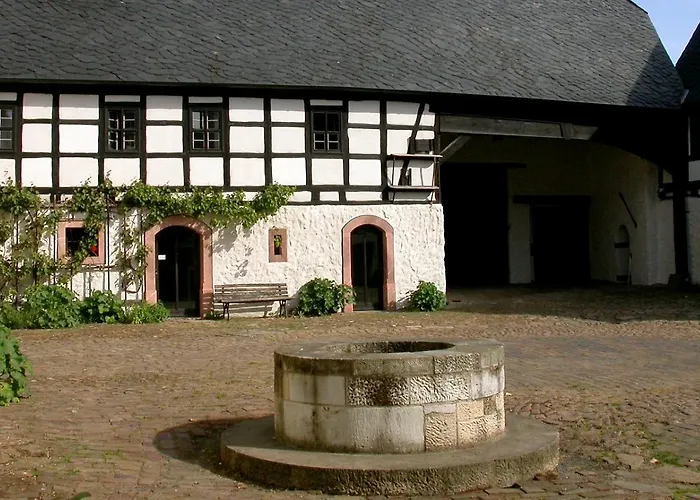 Denkmalschmiede Höfgen