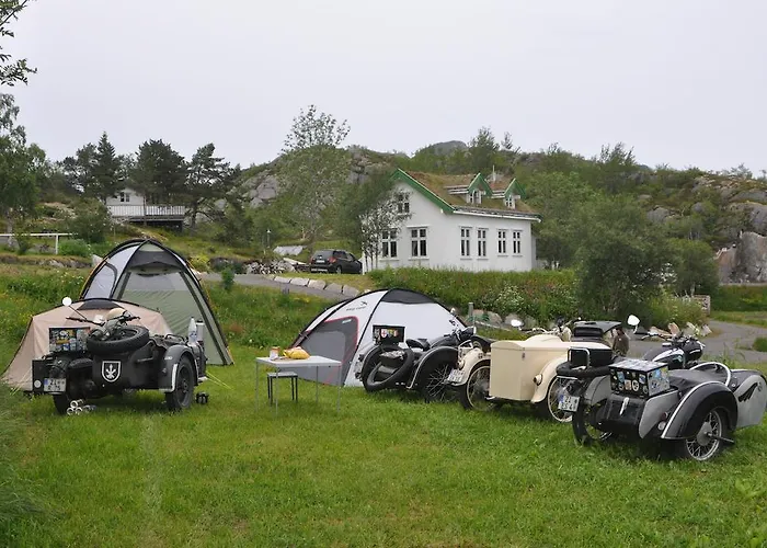 Kabelvag Feriehus & Camping