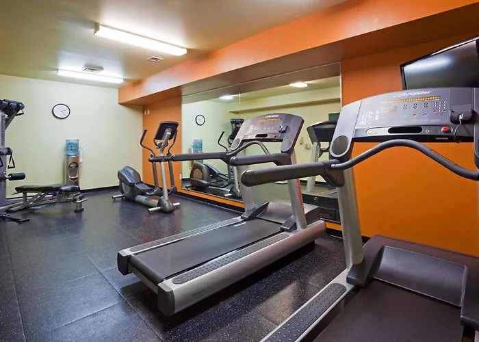 Country Inn & Suites By Radisson, Madison West, Wi
