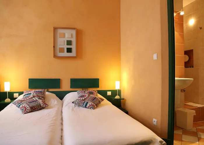 Hotel Logis La Garissade à Murat