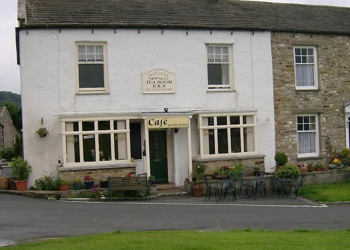 Ivy Cottage Bed & Breakfast
