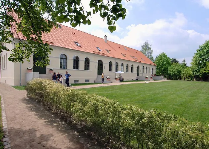 Kavaliershaus Suitehotel am Finckenersee