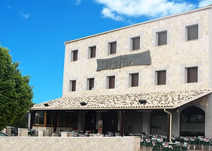 Hostal La Zarza