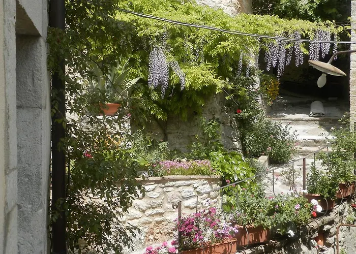 Residenza di Paese Castello del Poggio