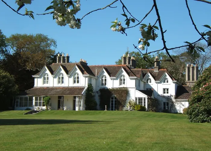 Hollybank House