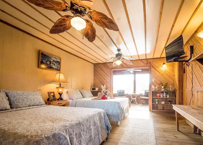 Utila Lodge