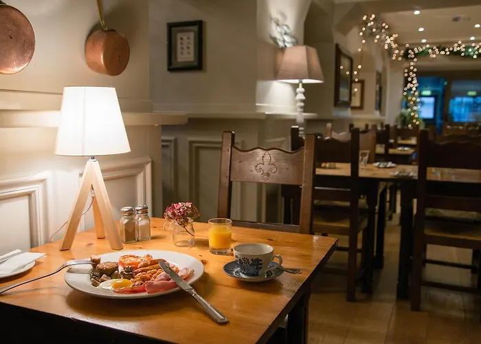Connemara Lake Hotel