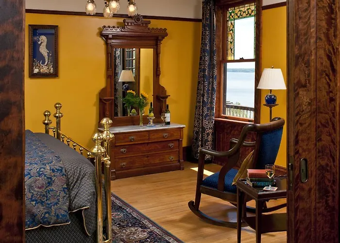 Old Rittenhouse Inn