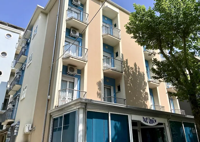 Hotel Blue Ribbon