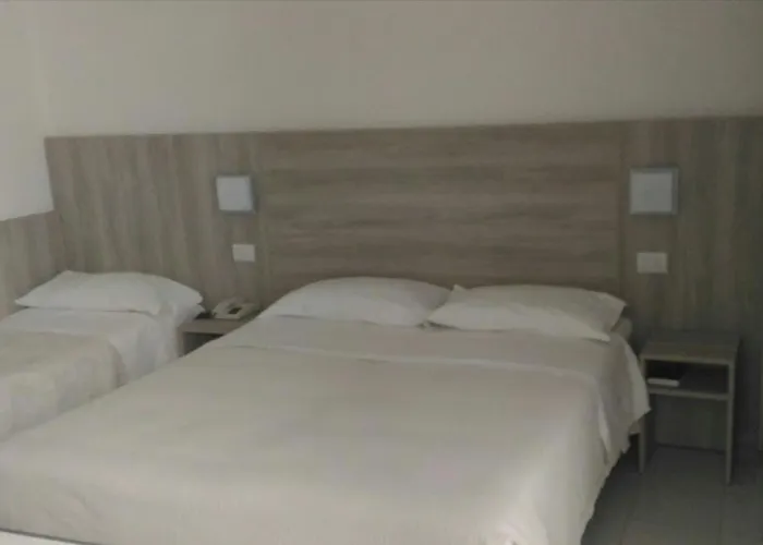 Hotel Monti