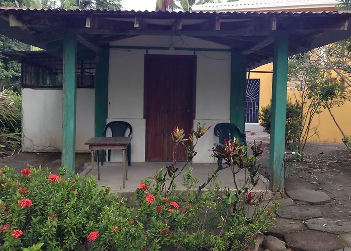 Cabinas Sol Y Mar