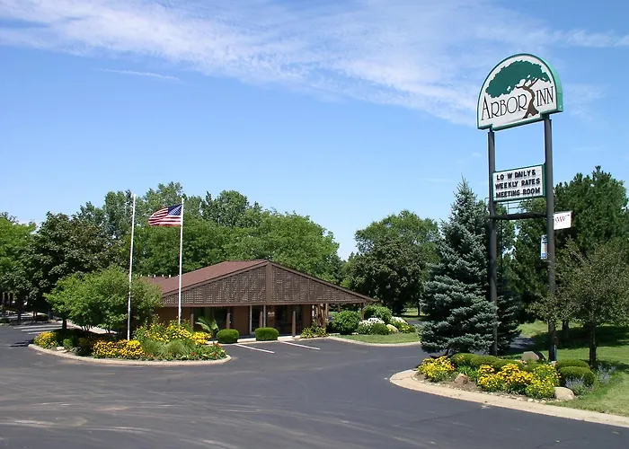 Arbor Inn Of Historic Marshall