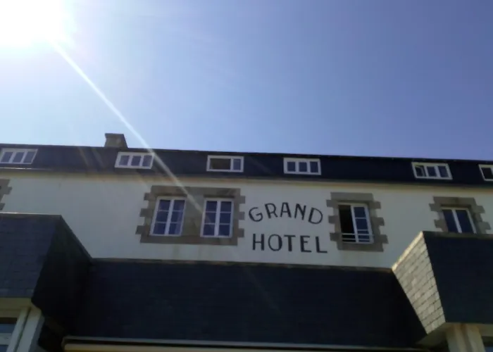 Grand Hotel De Port Blanc Penvénan