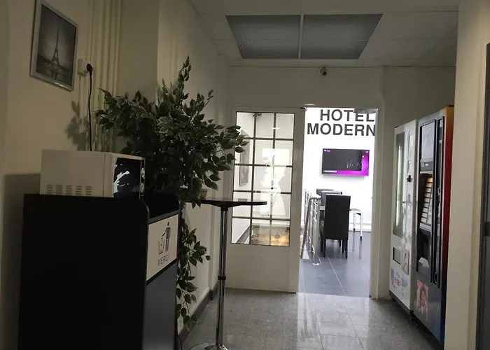 Hôtel Moderne Maisons-Alfort