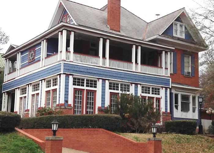 2439 Fairfield "A Bed And Breakfast"
