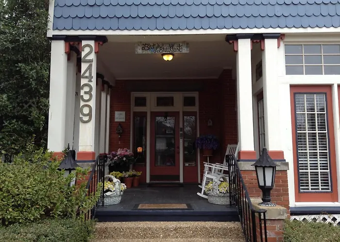 2439 Fairfield "A Bed And Breakfast"