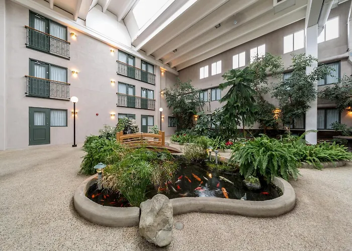 Heritage Inn & Convention Centre -