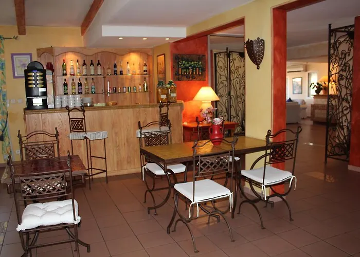 Hotel Le Clos Des Pins Six-Fours-les-Plages