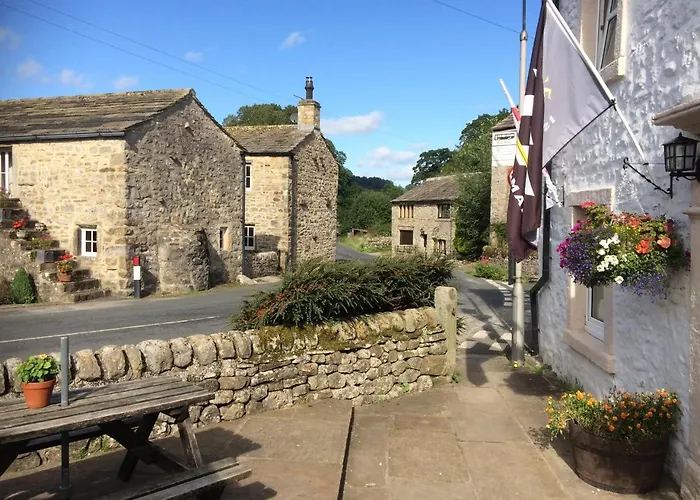 Fox And Hounds Starbotton
