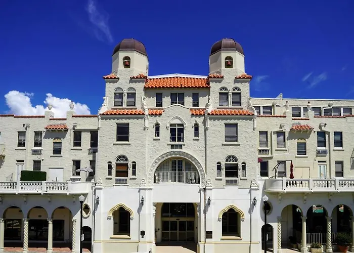 Renovated Studio In The Heart Of Palm Beach - Free Parking, Security Box