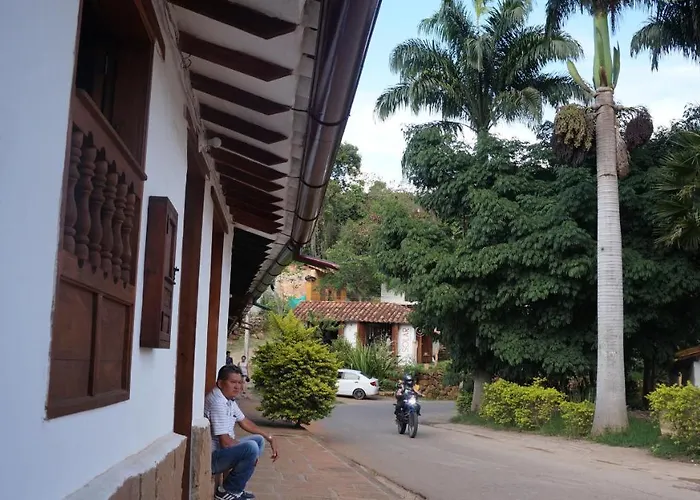 MONCOGUA Casa de Hospedaje Barichara