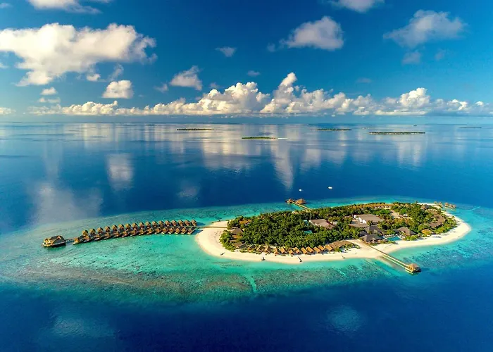 Kudafushi Resort & Spa