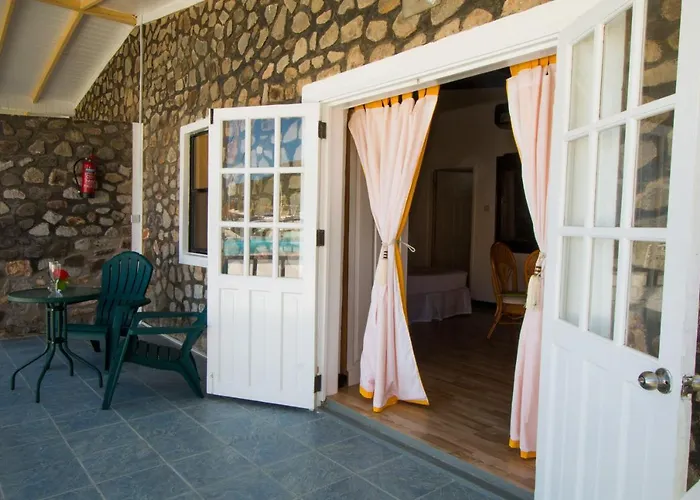 Kings Landing Hotel
