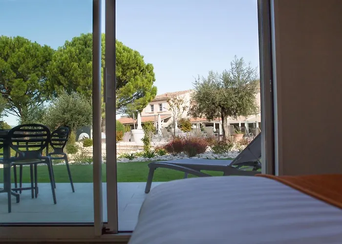 Le Domaine Des Oliviers Hotel Pierrelatte