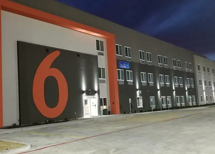 Motel 6-, Tx