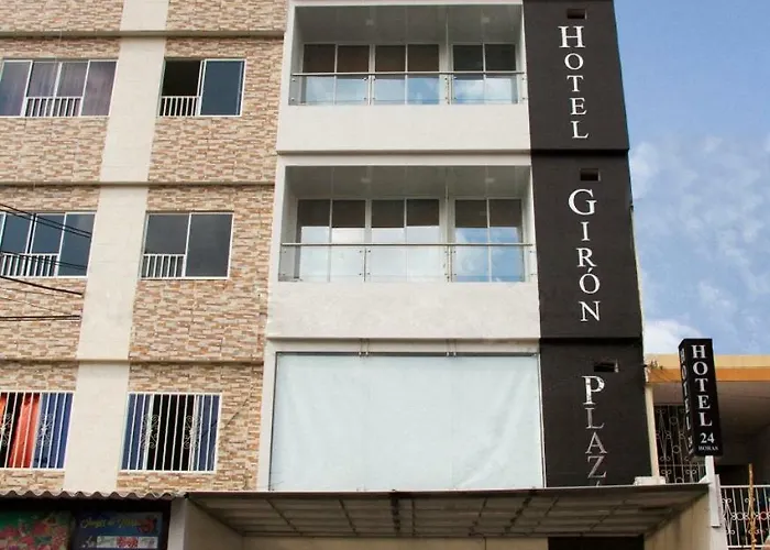 Hotel Girón Plaza