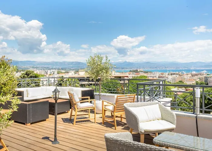 Western Journel Antibes Juan-les-Pins
