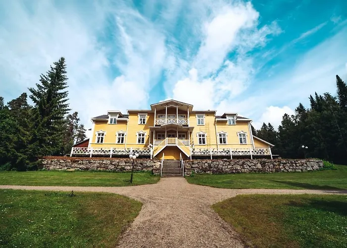 Karolineburg Manor House