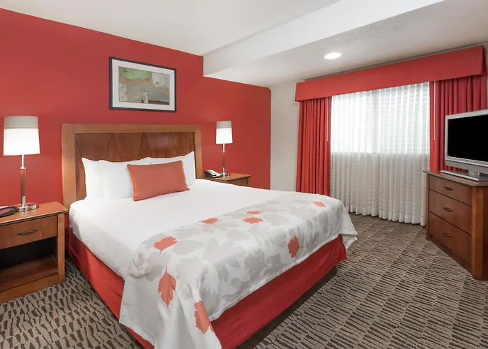Value Suites Extended Stay - St Louis