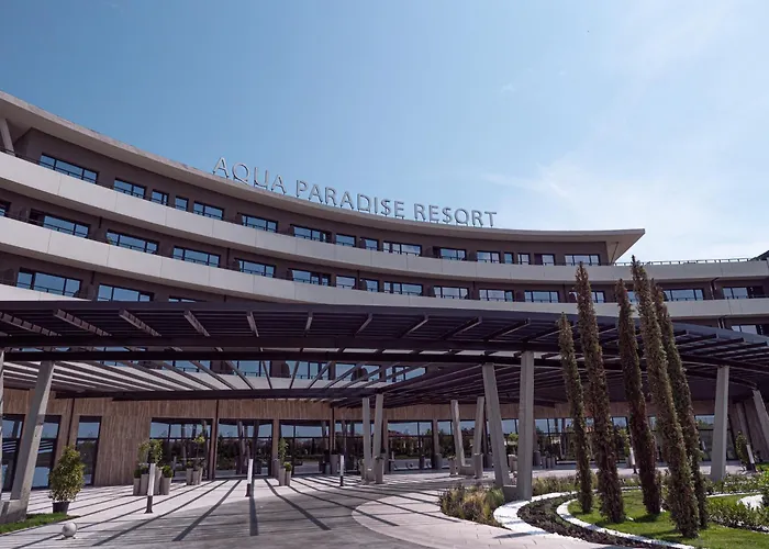 Aqua Paradise Resort & Aqua Park