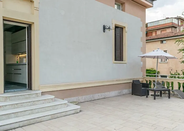 Juliet House