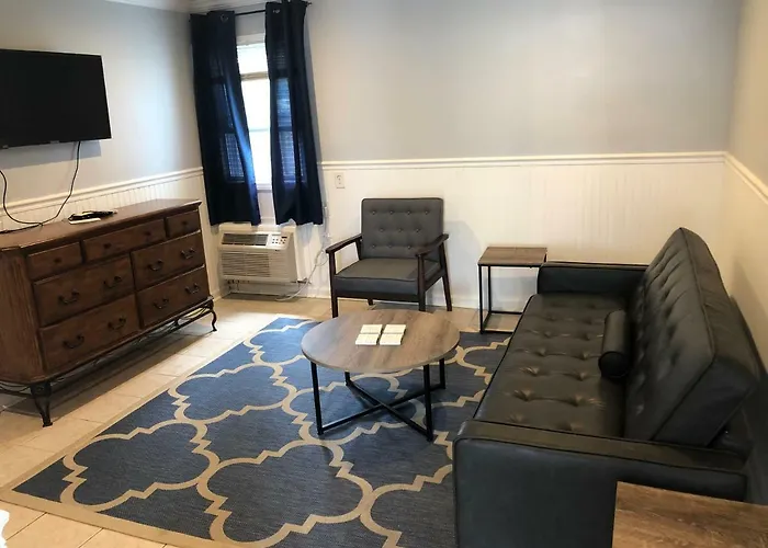Boardwalk Beach Inn