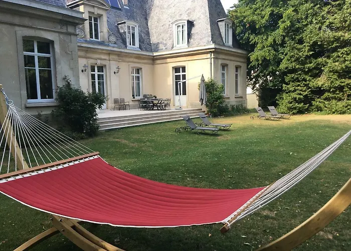 Le Château d'Hermonville B&B / Chambres d'hôtes