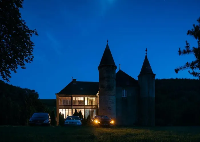 Chateau de Sainte Colombe Sur Gand