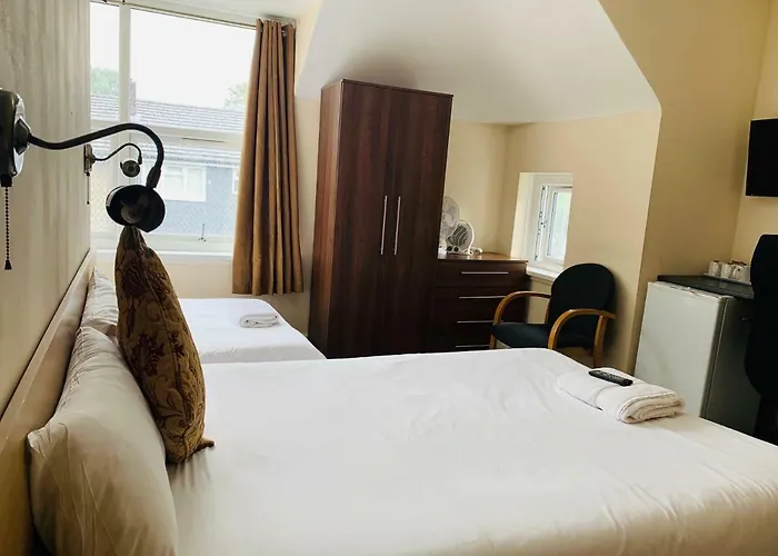 Albert Guest House