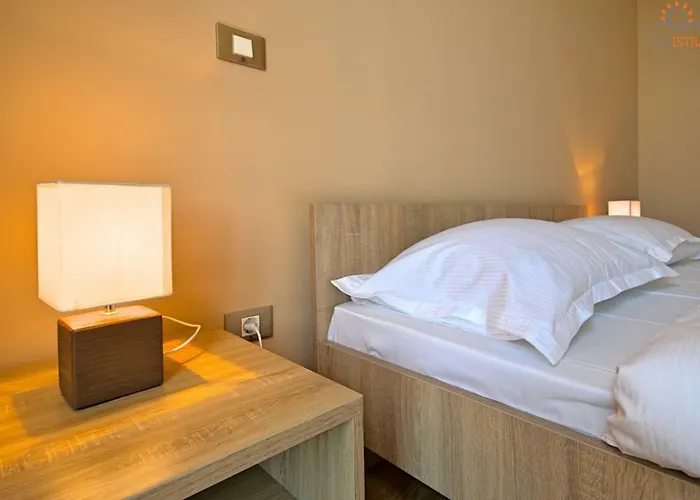 Rotonda Inn Novigrad Novigrad Istria