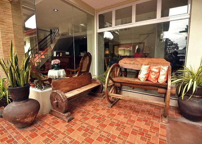 Harbour Gardens Tourist Inn