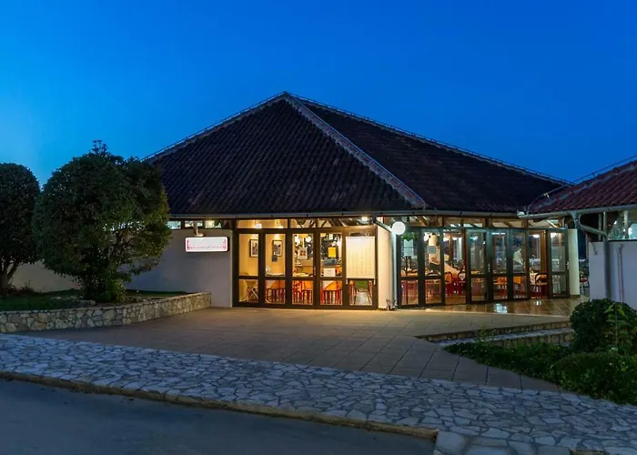 Victoria Mobilehome Jezera Village Holiday Resort