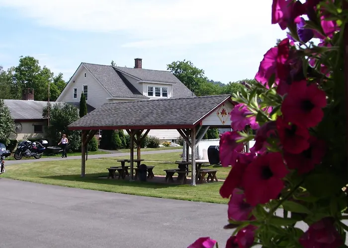 Maple Leaf Motel